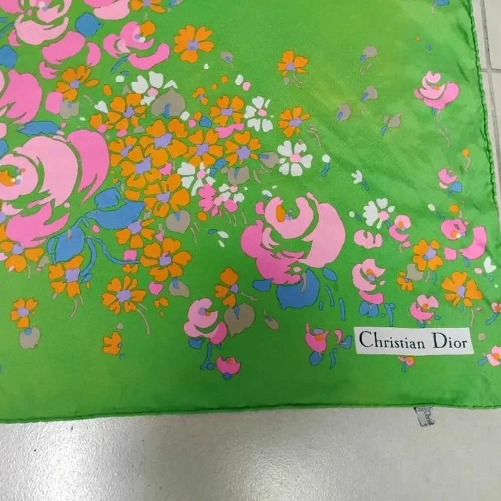 ❤️Rare CHRISTIAN DIOR France Multi Color 100% Silk Hand Rolled Forward Hem Scarf - Picture 4 of 7